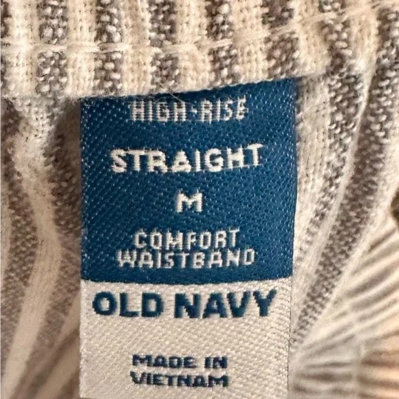 3/$10 Old Navy Striped Gray/White Pants - Picture 4 of 5